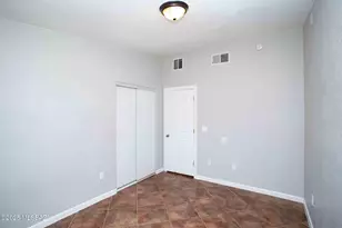 33 E Walker Pl, Tucson, AZ 85706 - Photo 16