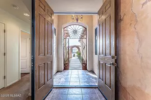 267 N Via La Castellana, Green Valley, AZ 85614 - Photo 6