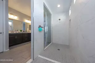 9770 S Desert Flint Dr, Tucson, AZ 85747 - Photo 20