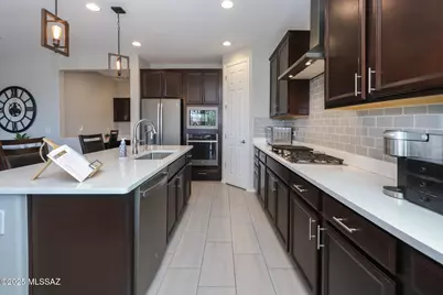 9770 S Desert Flint Drive, Tucson, AZ 85747 - Photo 10