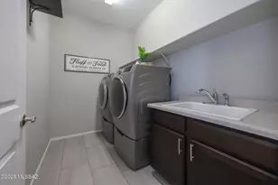 9770 S Desert Flint Dr, Tucson, AZ 85747 - Photo 30