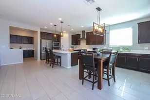 9770 S Desert Flint Dr, Tucson, AZ 85747 - Photo 8