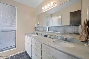 8908 E Maple Leaf Dr, Tucson, AZ 85710 - Photo 22