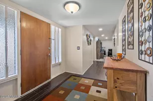 8908 E Maple Leaf Dr, Tucson, AZ 85710 - Photo 6