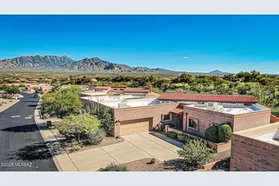 2051 W Via Del Picamaderos, Green Valley, AZ 85622 - Photo 2