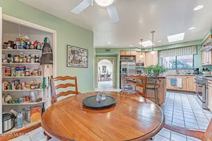 2051 W Via Del Picamaderos, Green Valley, AZ 85622 - Photo 16