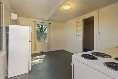 725 W Paris Promenade, Tucson, AZ 85705 - Photo 26