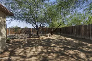725 W Paris Promenade, Tucson, AZ 85705 - Photo 28
