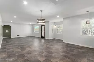 225 W 1st St, Tucson, AZ 85705 - Photo 10