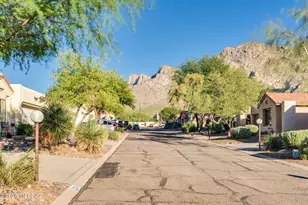 231 E Highcourte Ln, Oro Valley, AZ 85737 - Photo 2