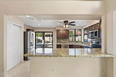 231 E Highcourte Lane, Oro Valley, AZ 85737 - Photo 10