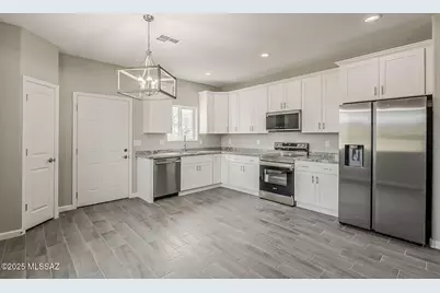 148 Via Venezuela, Rio Rico, AZ 85648 - Photo 8