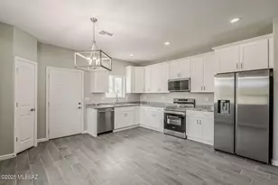 148 Via Venezuela, Rio Rico, AZ 85648 - Photo 8