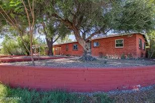 2753 N Tyndall Ave, Tucson, AZ 85719 - Photo 1