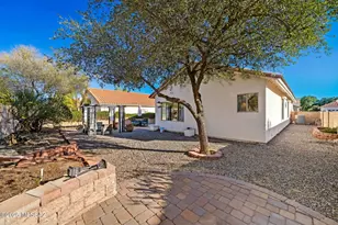 7589 E Via Los Arbustos, Tucson, AZ 85750 - Photo 20