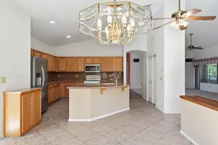 916 N Gulch Dr, Green Valley, AZ 85614 - Photo 8