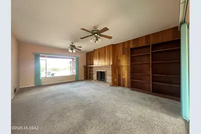 702 W Giaconda Way, Tucson, AZ 85704 - Photo 2