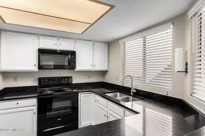 1665 N Rio Yaqui, Green Valley, AZ 85614 - Photo 12