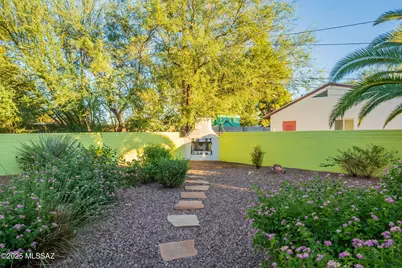 2050 N Campbell Avenue, Tucson, AZ 85719 - Photo 38