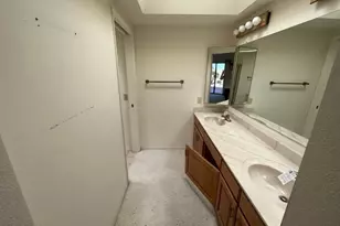 1820 W Camino Urbano, Green Valley, AZ 85622 - Photo 16