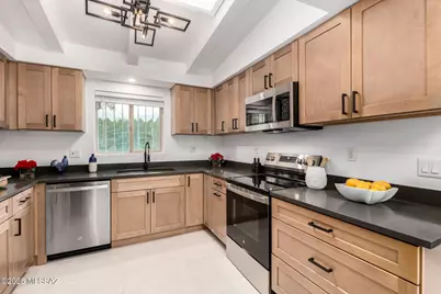 5457 E 6th Street, Tucson, AZ 85711 - Photo 16