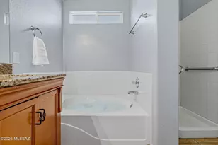 10979 N Double Eagle Ct, Oro Valley, AZ 85737 - Photo 14