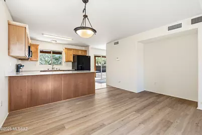 6400 E Laco Way, Tucson, AZ 85756 - Photo 6