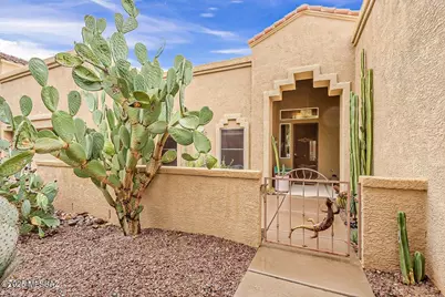 12685 N Running Coyote Drive, Tucson, AZ 85755 - Photo 2