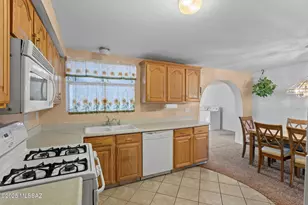 7840 E Dogwood St, Tucson, AZ 85730 - Photo 10