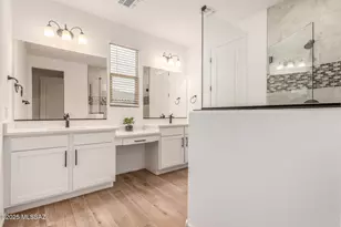 9721 E Copper Glance Trl, Tucson, AZ 85747 - Photo 8