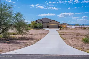 17165 W Sharps Rd, Marana, AZ 85653 - Photo 2