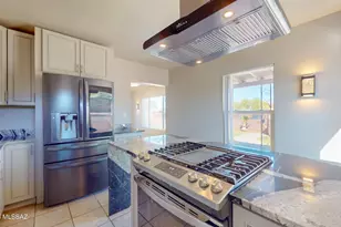 4144 E Desert Pl, Tucson, AZ 85712 - Photo 12