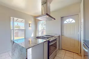 4144 E Desert Pl, Tucson, AZ 85712 - Photo 10