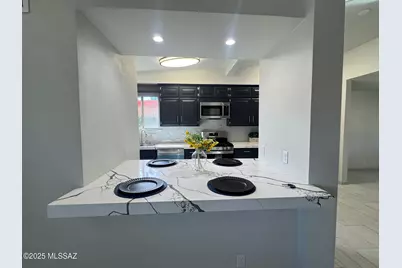 220 E Kolver Street, Nogales, AZ 85621 - Photo 1