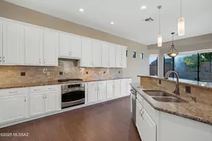 13059 N Kenosha Bluff Dr, Marana, AZ 85658 - Photo 10