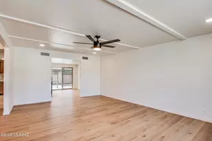 8418 E Rolling Ridge St, Tucson, AZ 85710 - Photo 10