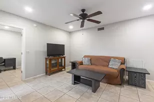 4281 N River Grove Cir, Tucson, AZ 85719 - Photo 10