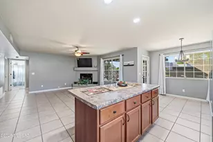 10211 N Fox Hunt Ln, Tucson, AZ 85737 - Photo 10