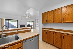 5581 N Crystal Mist Pl, Tucson, AZ 85750 - Photo 12