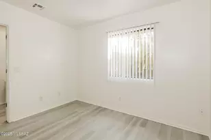 354 W Delano St, Tucson, AZ 85705 - Photo 10