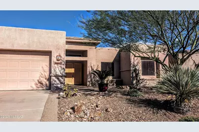 13816 N Topflite Drive, Oro Valley, AZ 85755 - Photo 1