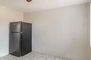 302 W Flores St, Tucson, AZ 85705 - Photo 12