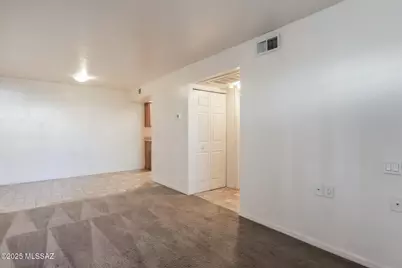 455 W Kelso Street #129, Tucson, AZ 85705 - Photo 6
