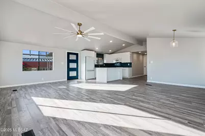 2305 W Ruthrauff Road, Tucson, AZ 85705 - Photo 10