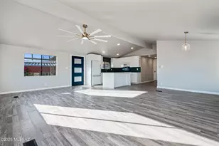 2305 W Ruthrauff Rd, Tucson, AZ 85705 - Photo 10