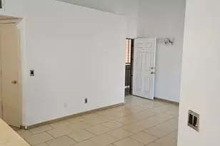 1674 W Park Wood Ln, Tucson, AZ 85746 - Photo 4