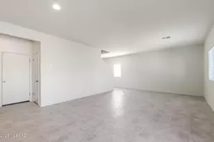 806 W Calle Falerno, Sahuarita, AZ 85629 - Photo 8