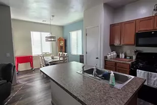 911 S White Calcite St, Benson, AZ 85602 - Photo 6