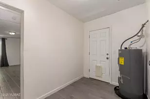 414 E Michigan Dr, Tucson, AZ 85714 - Photo 22