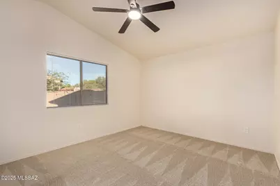 7739 S Lions Spring Way, Tucson, AZ 85747 - Photo 8